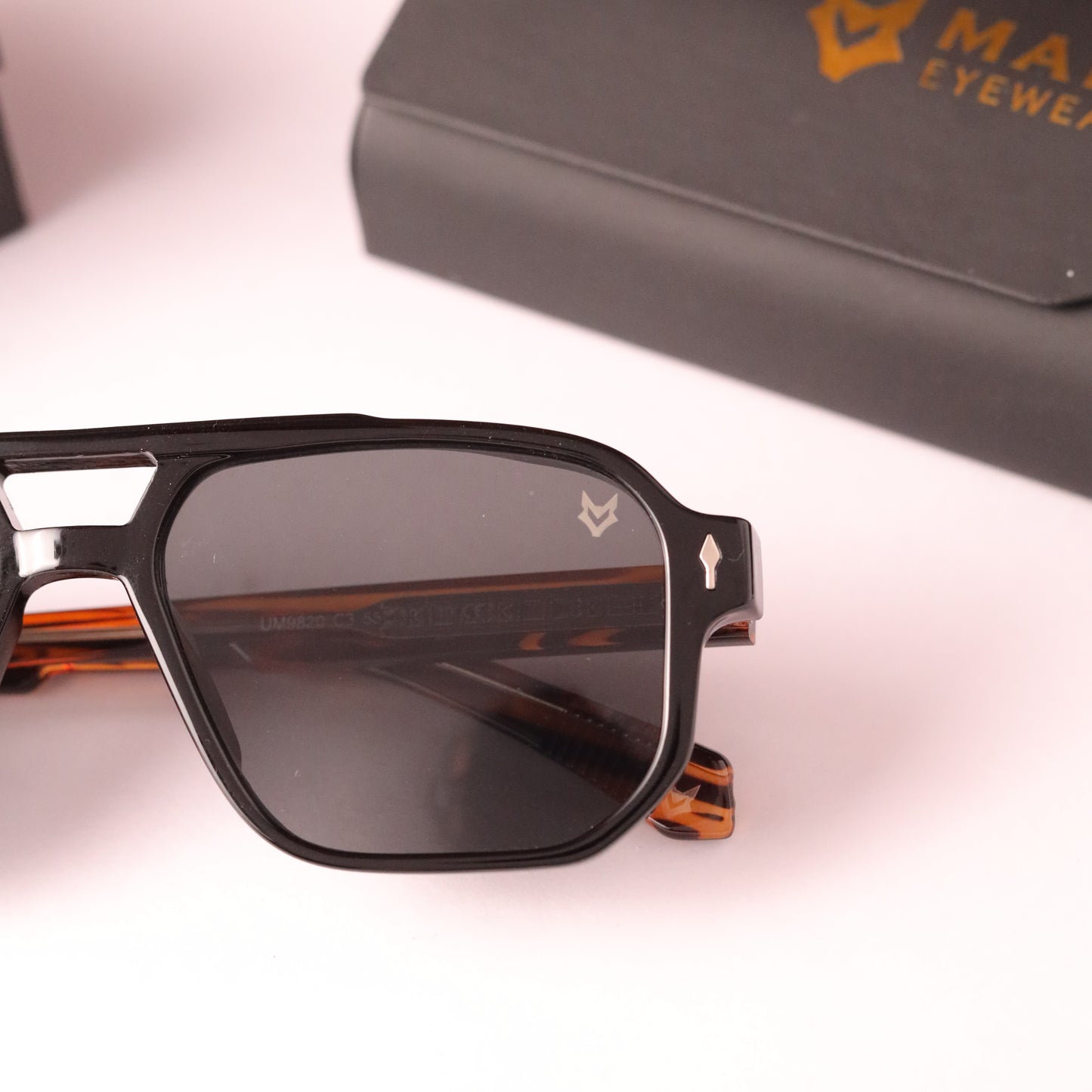 Hercules 9820 black wooden
