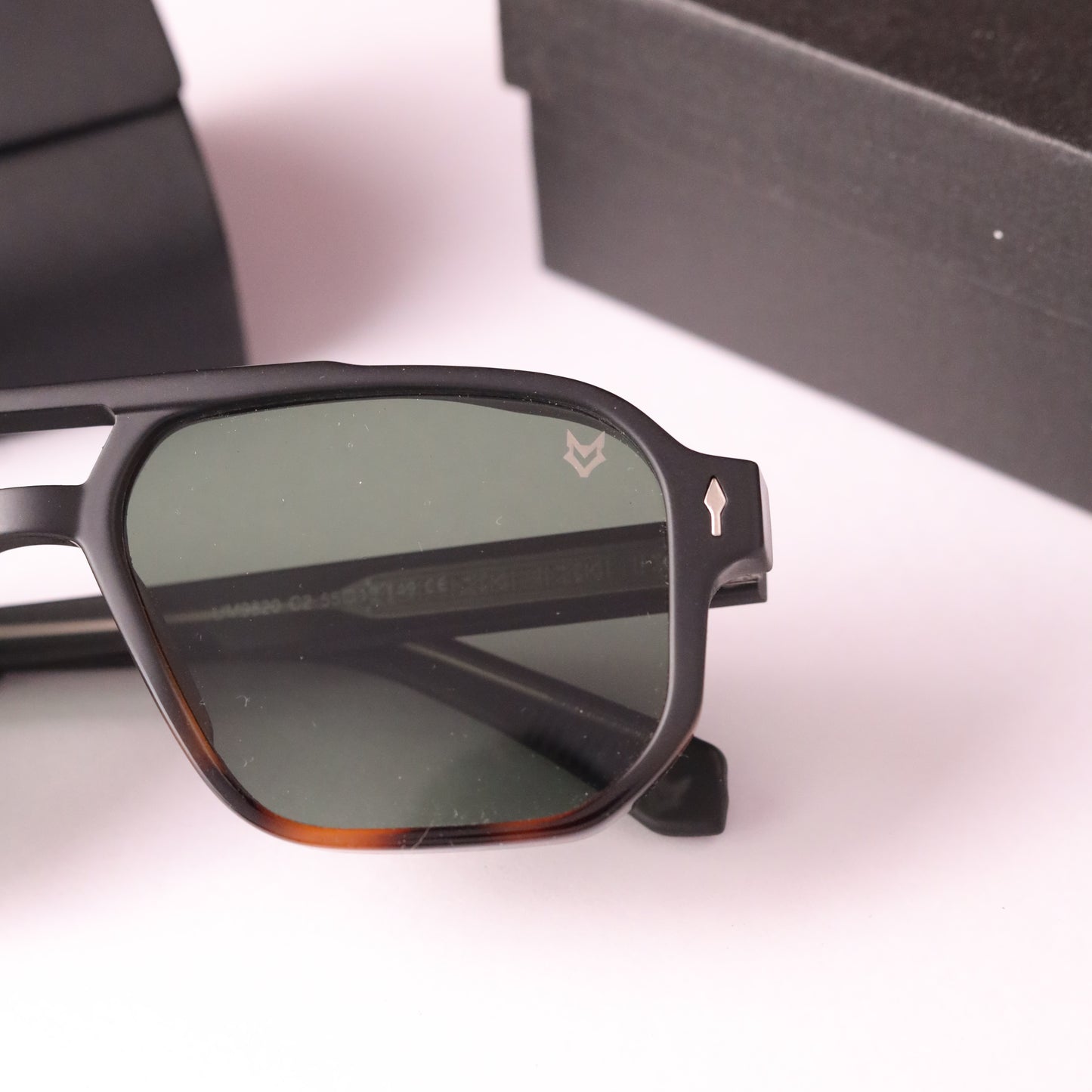 Hercules 9820 black tiger green