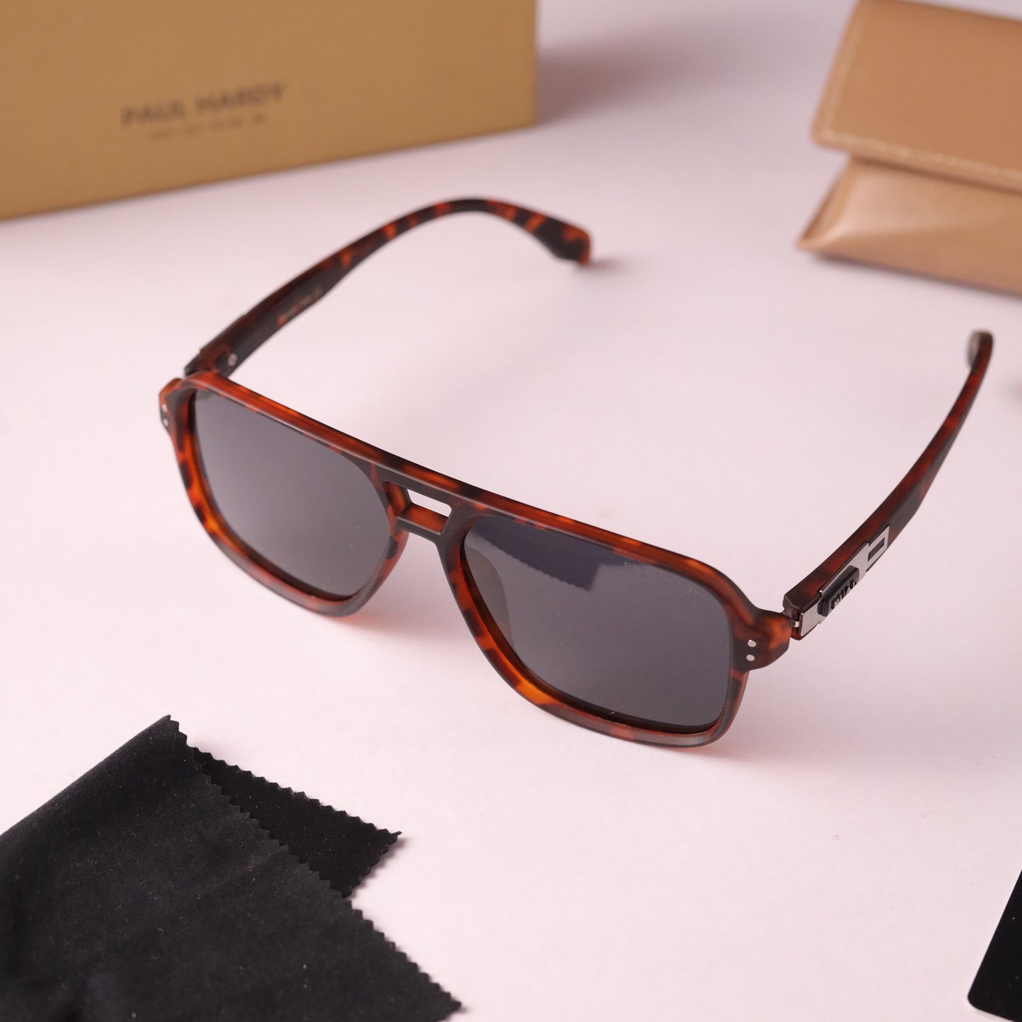 Twister 816 tiger black