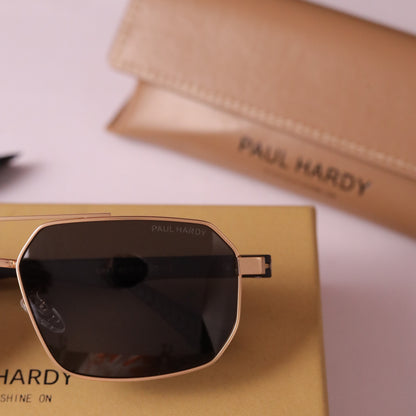 Studios grant 817 gold black