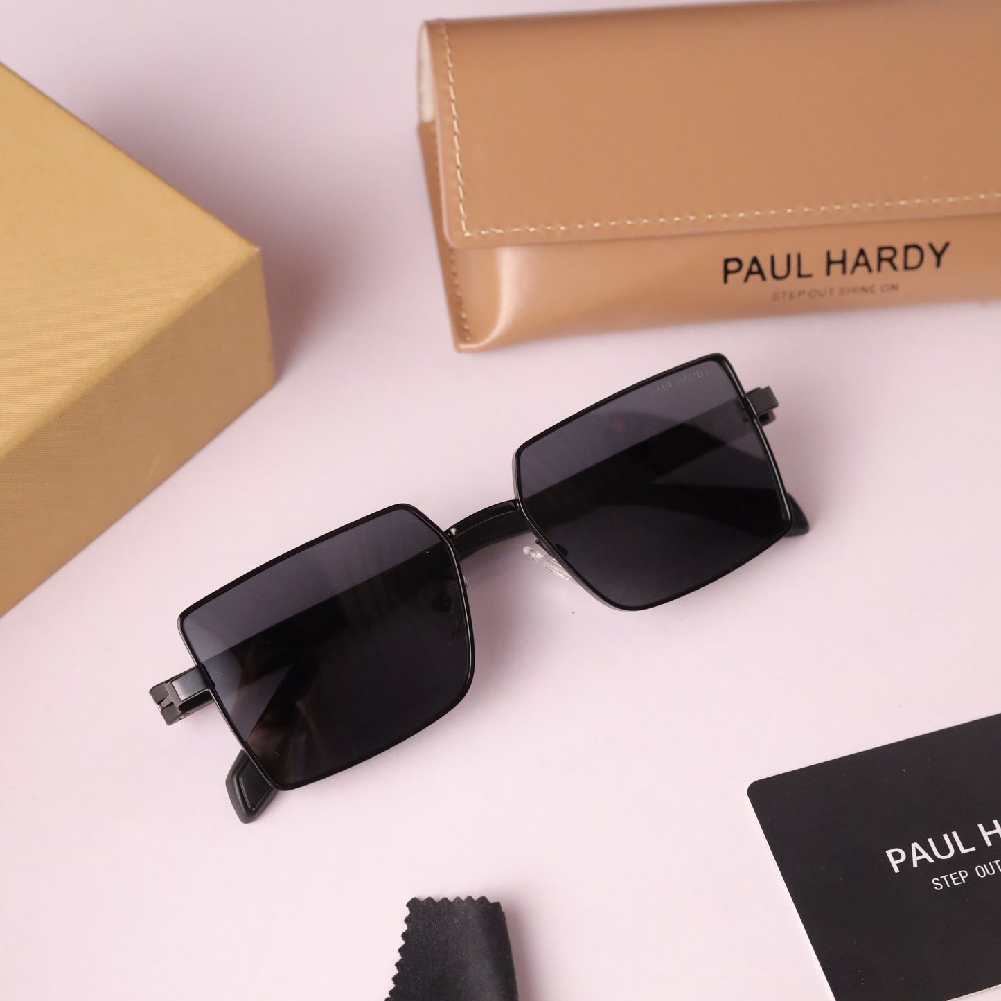 Shadow 818 full black