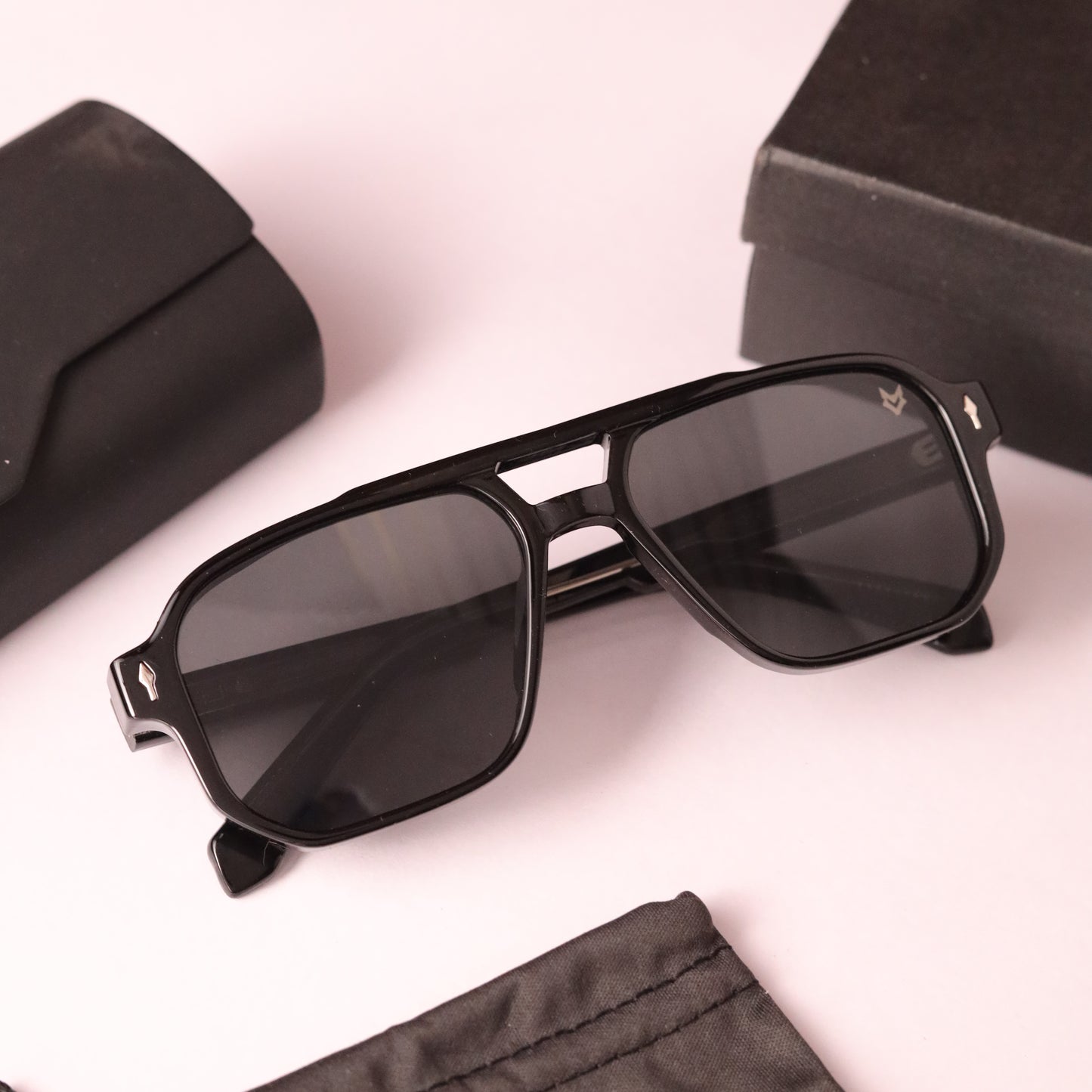 Hercules 9820 black