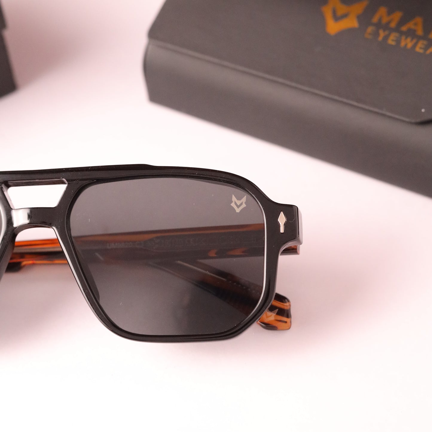 Hercules 9820 black wooden