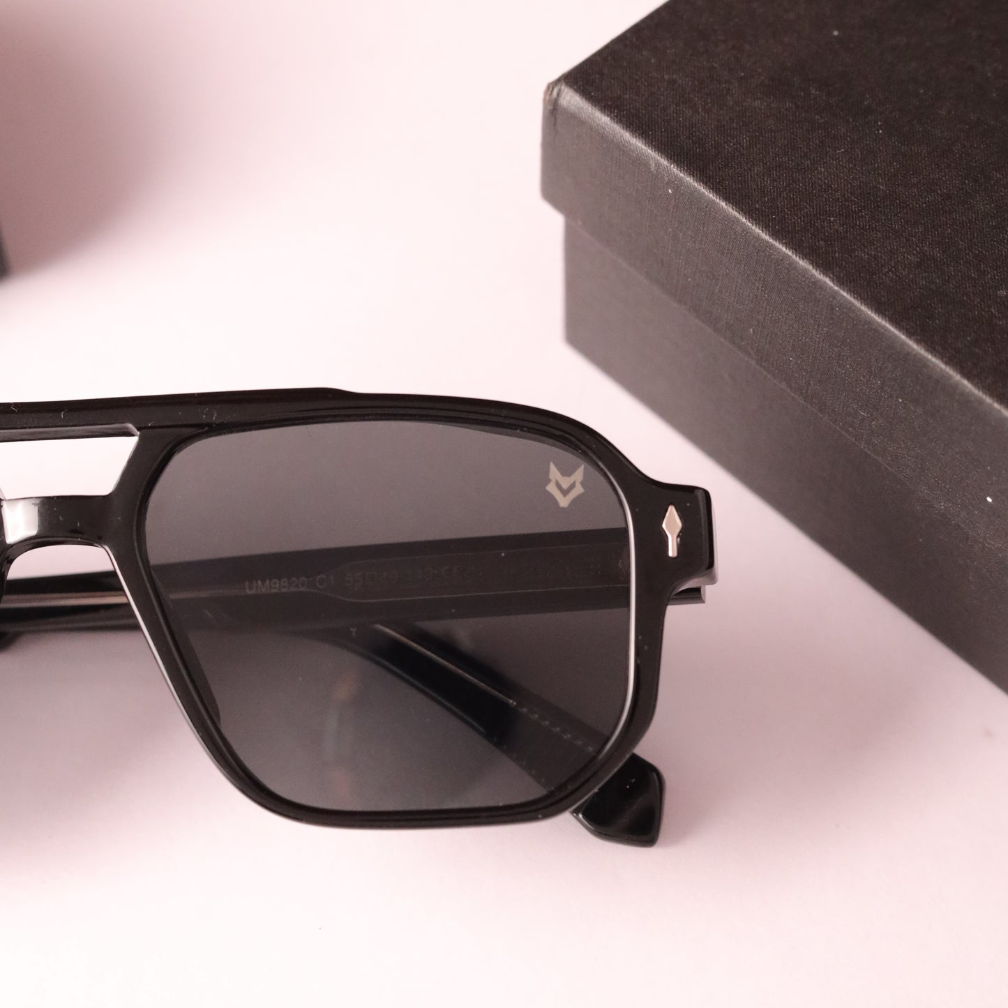 Hercules 9820 black