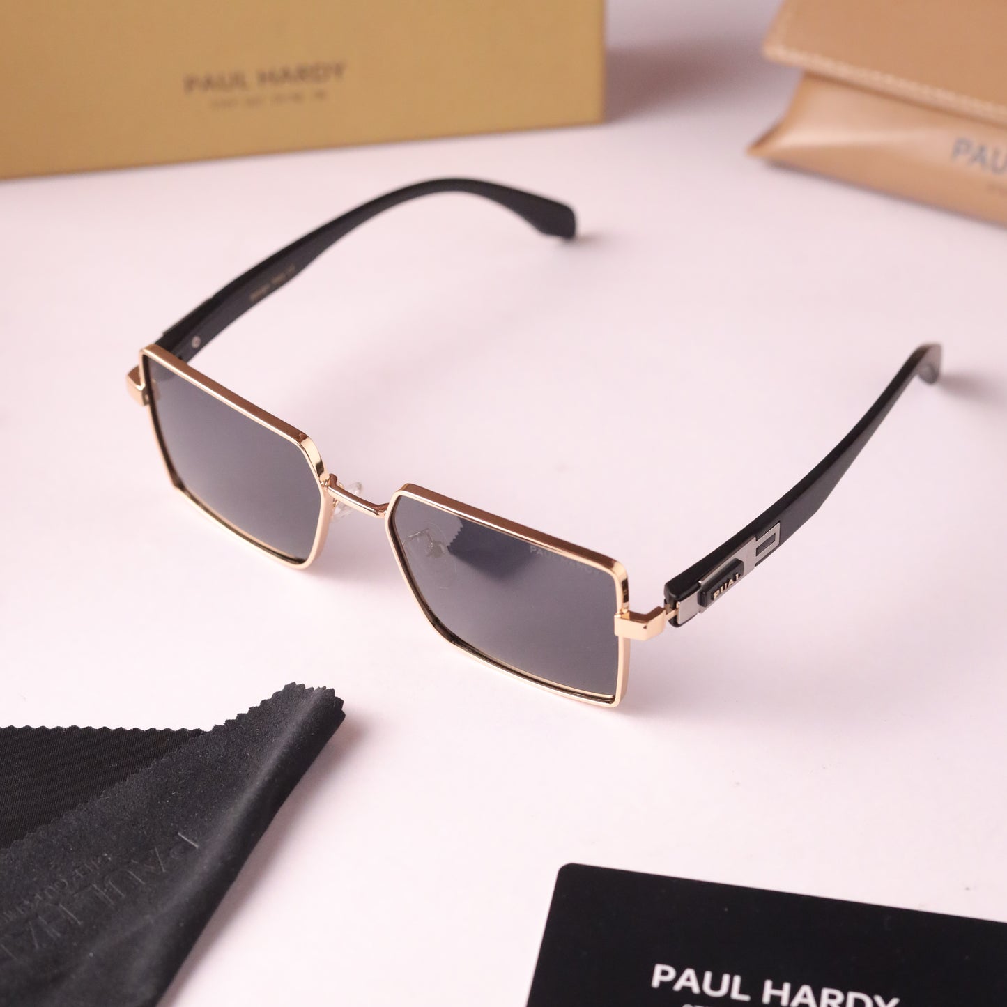 Shadow 818 gold black