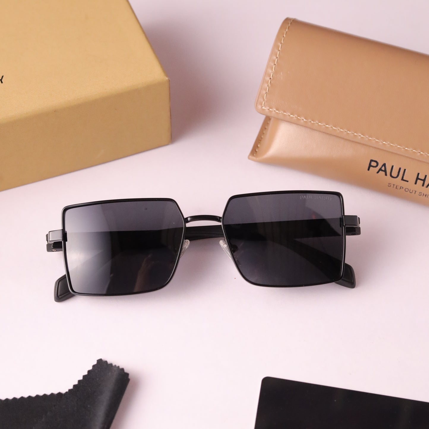 Shadow 818 full black