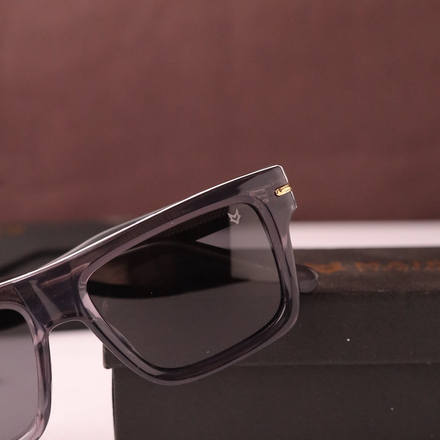 Justin 147 grey black