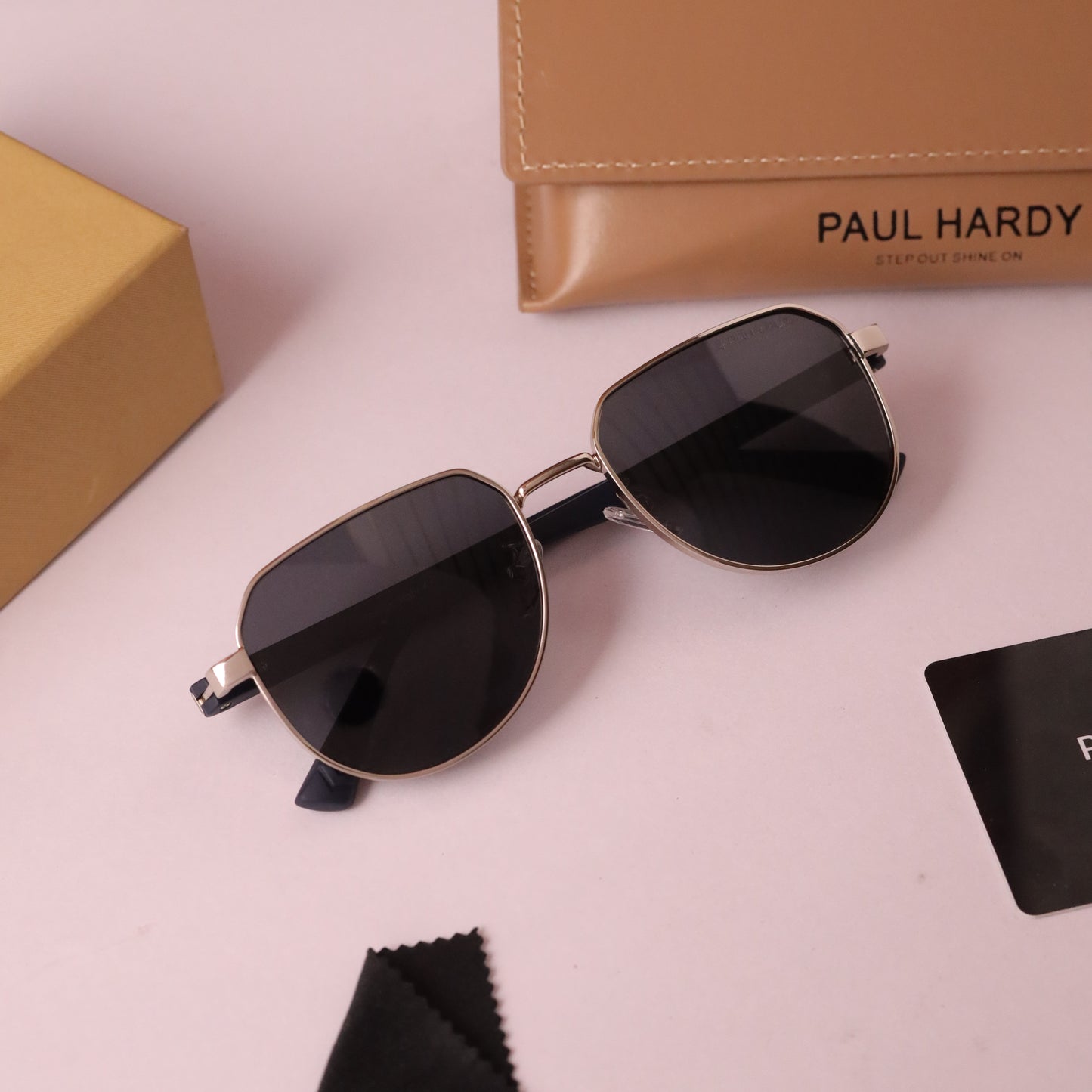 Astro 819 full black