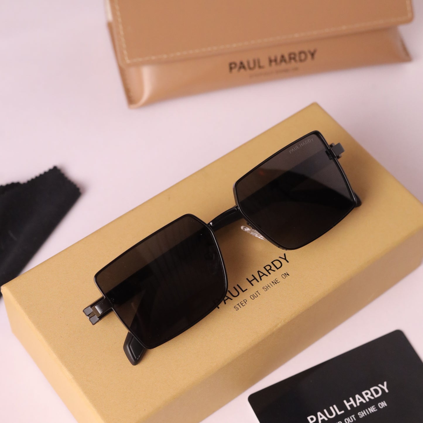 Shadow 818 full black