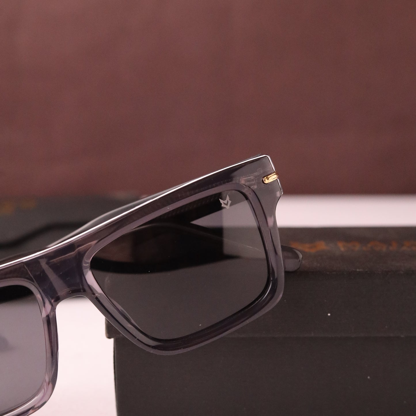 Justin 147 grey black
