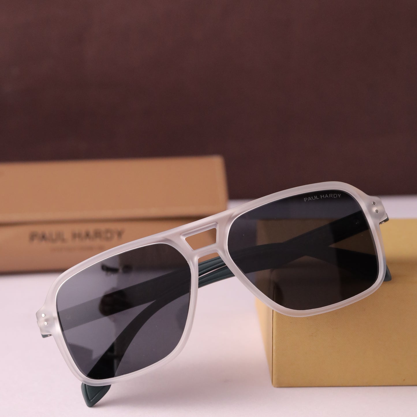 Twister 816 white black